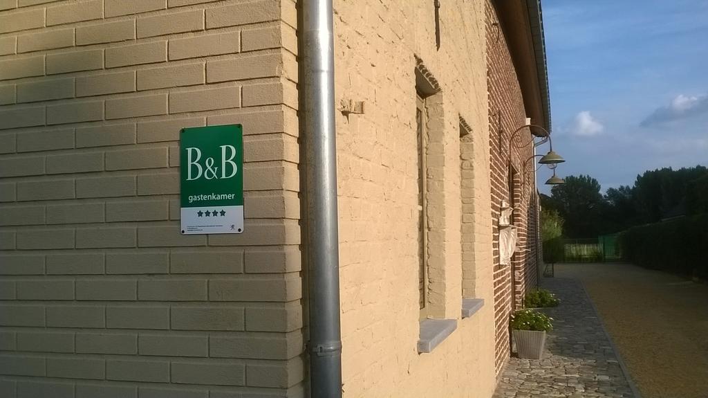B&B Kamer En Aambeeld Zoutleeuw Екстериор снимка